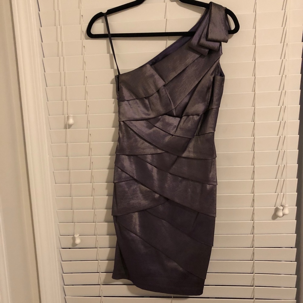 JESSICA MCCLINTOCK// one shoulder ruffle dress